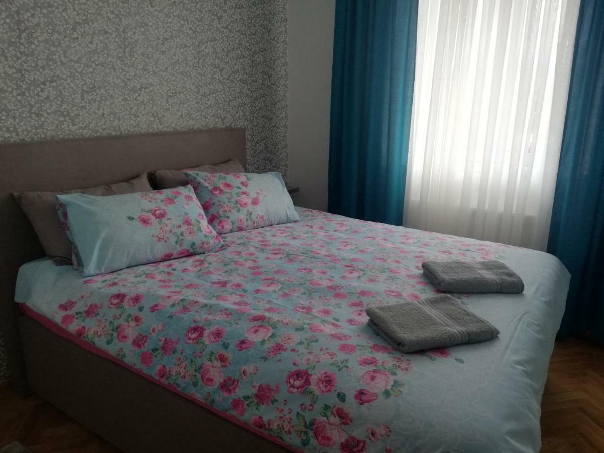 Apartman Miniki วรินรัชกา บานยา ภายนอก รูปภาพ